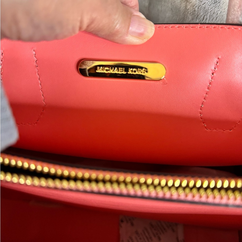 Michael Kors Coral Pink Tote Bag. NWT - Picture 7 of 13